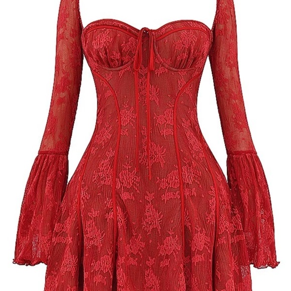 HOUSE OF CB 'Analissa' Scarlet Lace Corset Dress - Picture 7 of 8